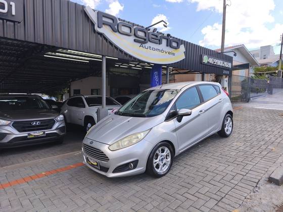 FORD FIESTA 1.6 SE HATCH 16V FLEX 4P MANUAL FORD FIESTA 1.6 SE HATCH 16V FLEX 4P MANUAL